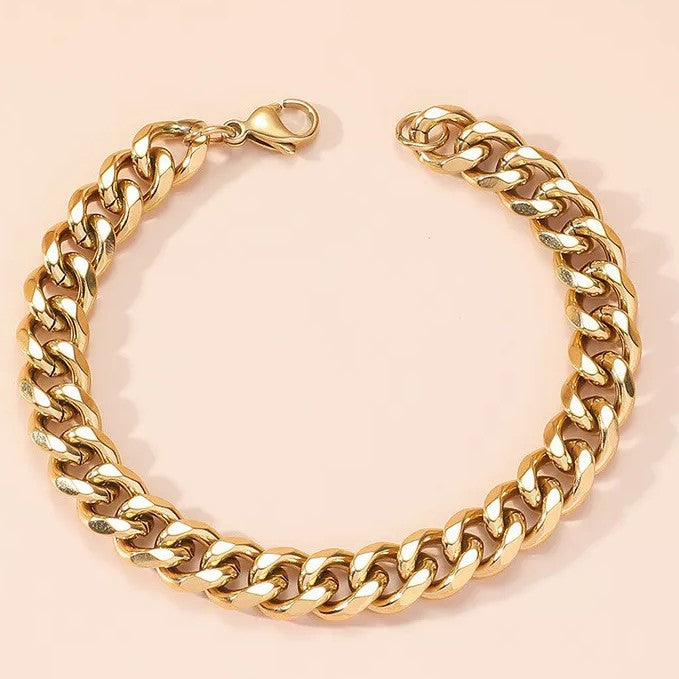 Chunky Cuban Link Bracelet in Gold