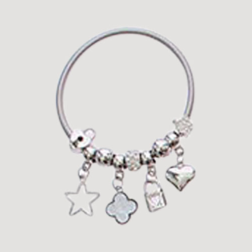 RBT2008R Quatrefoil Stretch Charm Bracelet in Silver Pearl