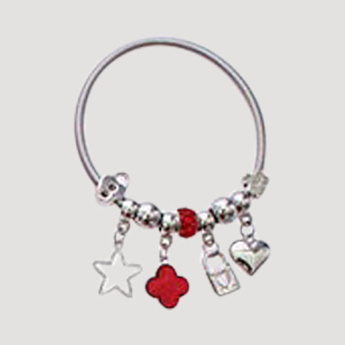 RBT2008R Quatrefoil Stretch Charm Bracelet in Silver Red