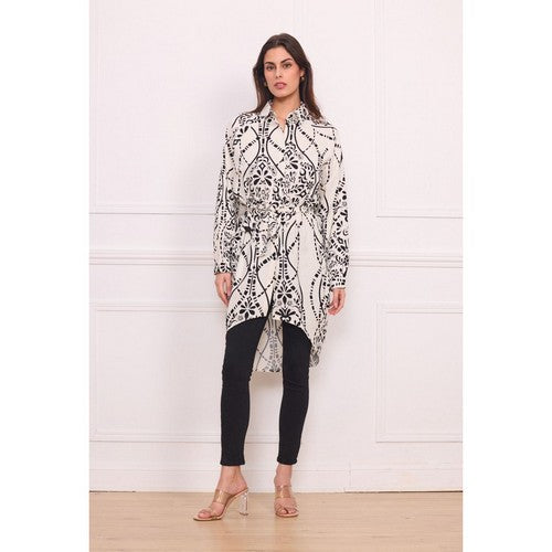 6601 Linen-Look Hilo Belted Shirt Dress in Zebra Abstract Black & White