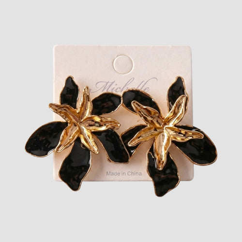 Sculpted Layer Star Flower Earring in Black/Gold