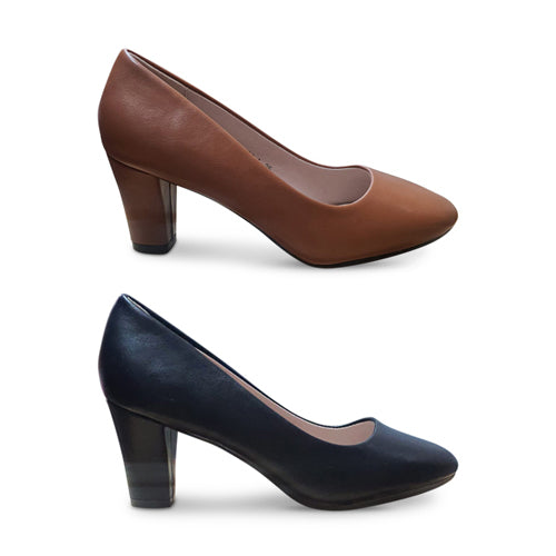 Block Heel Round Toe Pump in Black