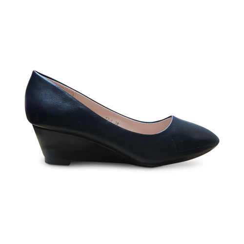 High Heel Wedge Round Toe Pump in Black