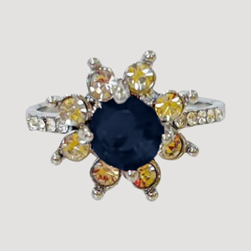 IRI-897BT Flower Halo Gold Solitaire Ring in Navy