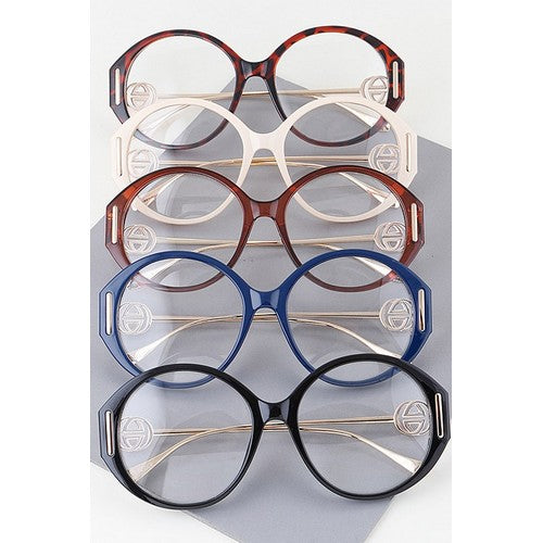 Wheel Emblem Arm in Cream