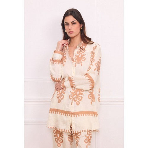 6523 Filagree Print Longline Linen-Look Shirt in Cream & Brown