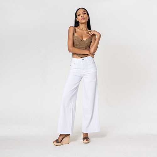Nina Carter Super Wide Leg leans in White Denim