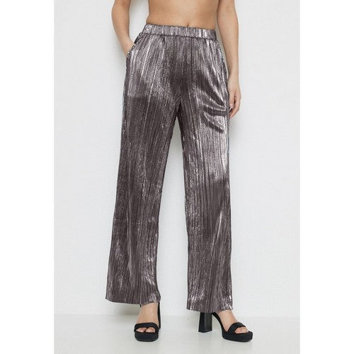 4401 Metallic Plisse Wide Leg Pants in Silver Grey