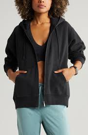 Hoodies & Sweatshirts