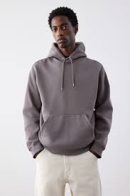 Hoodies & Sweatshirts
