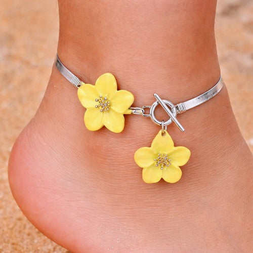 Flower Pendant Snake Chain Anklet in Silver & Yellow