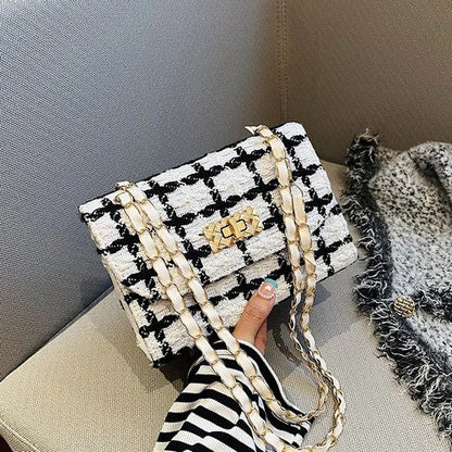 EVFVGRYN8MY Plaid Tweed Side Bag Clutch in White