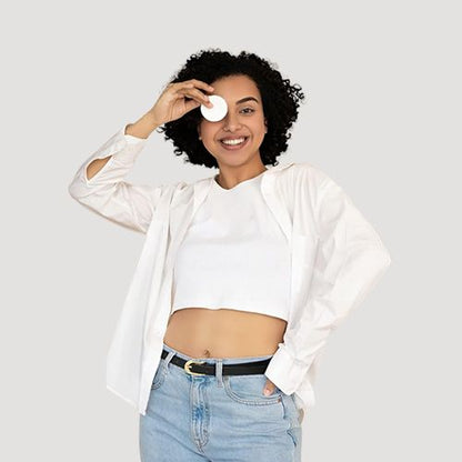 Horsebit Buckle Thin Belt in Black