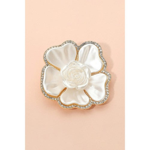 BR21 Pearly Rhinestone Flower Pin Brooch in Gold