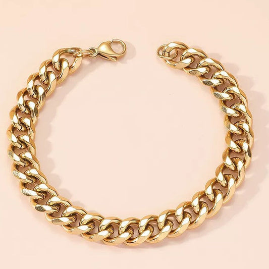 Chunky Cuban Link Bracelet in Gold