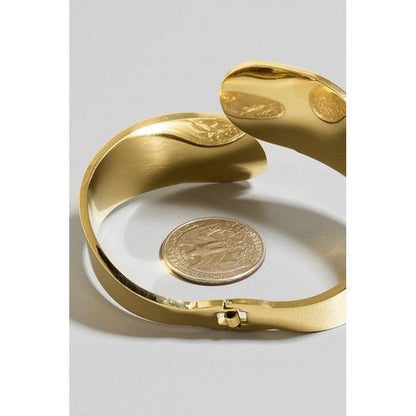 Stainless Steel Flat Wrap-Around Hinged Bracelet in Gold