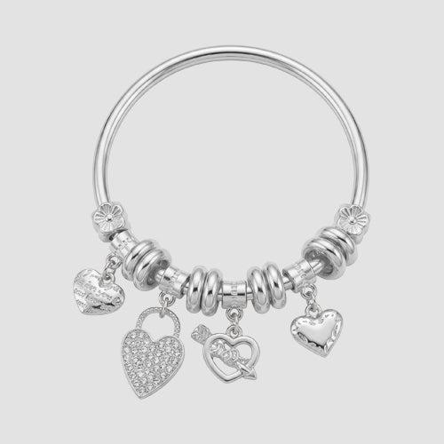 A315 Hearts Stretch Rhinestone Charm Bracelet in Silver