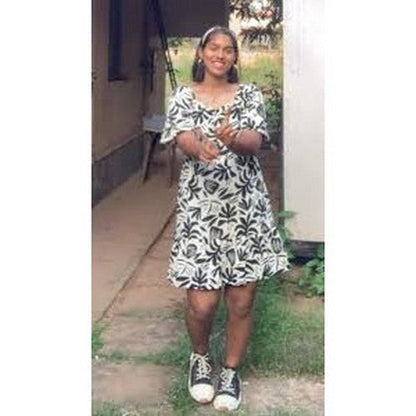 Puff Sleeve Floral Print Tunic Dress in Black & White