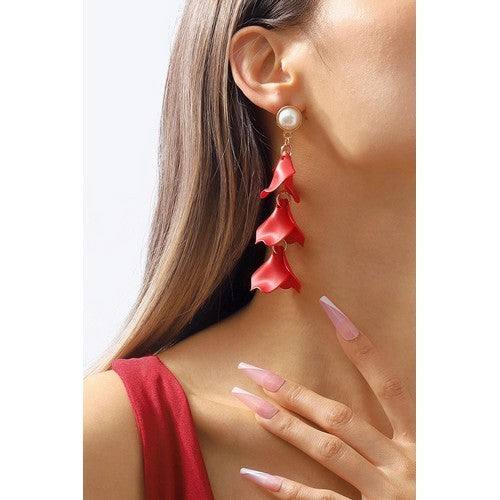 E11417 Petal Dangle Earrings