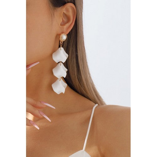 E11417 Petal Dangle Earrings