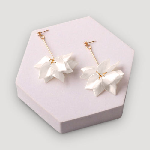 Petals Tassel Bar Drop Earring in Irridescent White