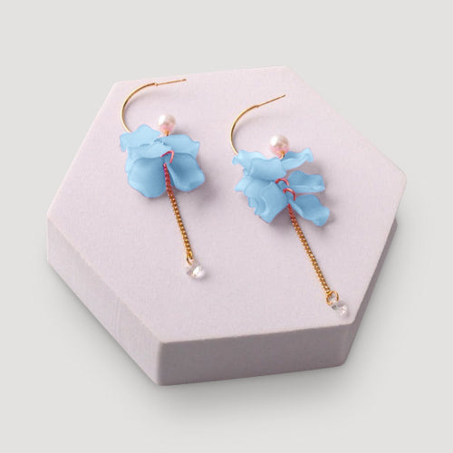 Petals Tassel Crystal Chain Hoop Earring in Blue