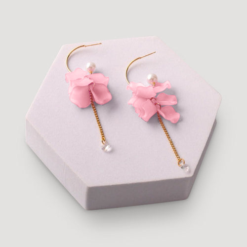 Petals Tassel Crystal Chain Hoop Earring in Light Pink