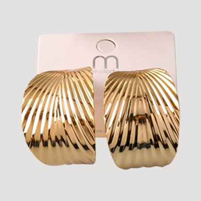 Etched Leaf Hoop Earring in Gold