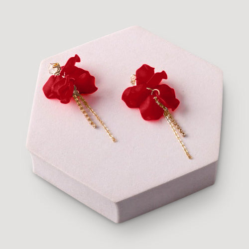 Petal Chain Rhinestone Tassel Earring in Wine