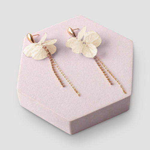 Petal Tassel Chain Rhinestone Tail Earring in White