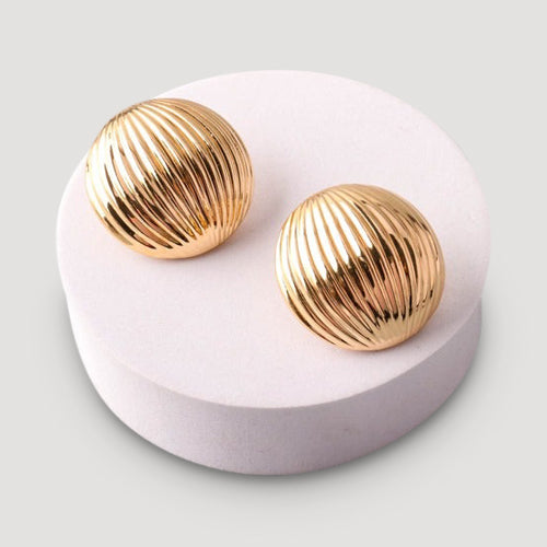 Ribbed Chunky Ball Earring in Gold