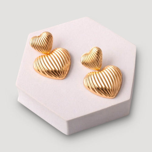 Ribbed Chunky Hearts Drop Earring in Gold