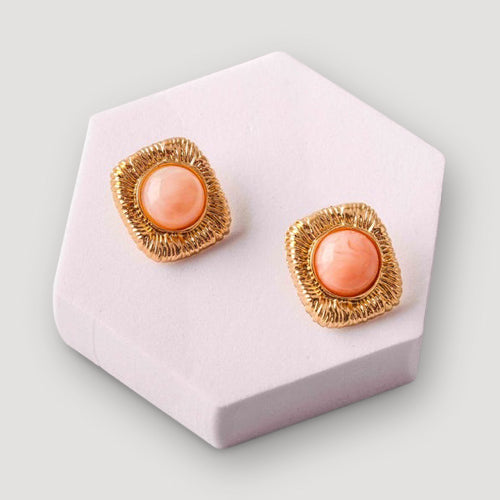 Pearl Embedded Brushed Frame Earring in Pink