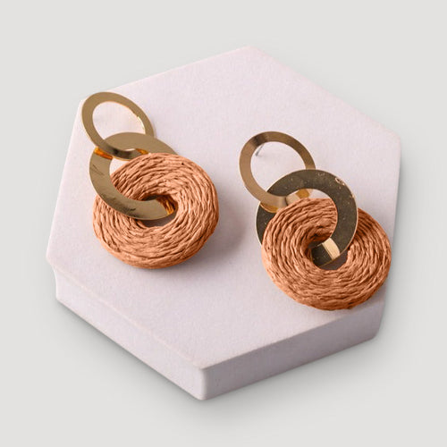Raffia Ring Link Earring in Light Brown
