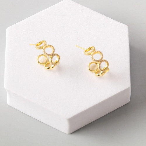 ERE2612G Gold Plated Rhinestone Rings Huggie Earring in Gold