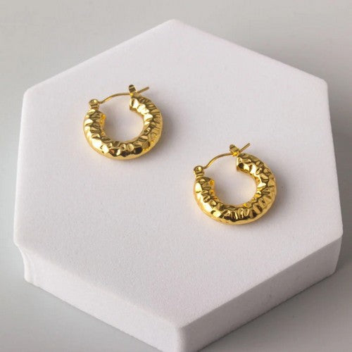 ERES0057-A Stainless Steel Textured Chunky Leverback Huggie Earring in Gold