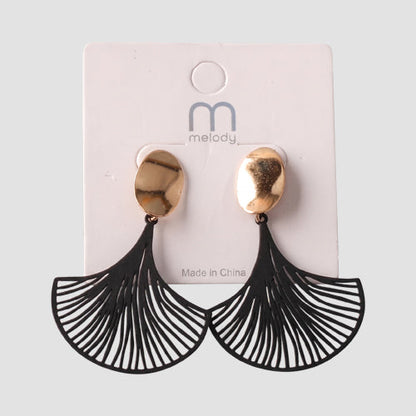 Filigree Fan Drop Oval Earring in Black/Gold