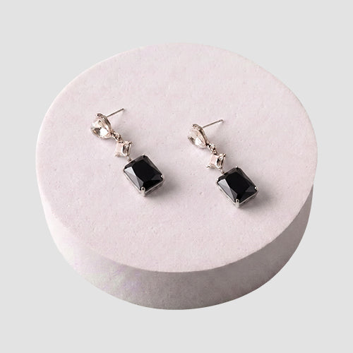ER39166 Crystal Square Heart Cut Earring in Silver/Black