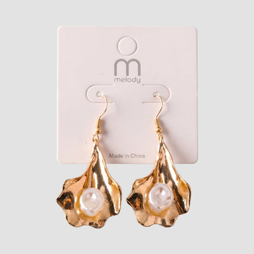 Pearl Sculpted Tulip Drop Earring in Gold/White