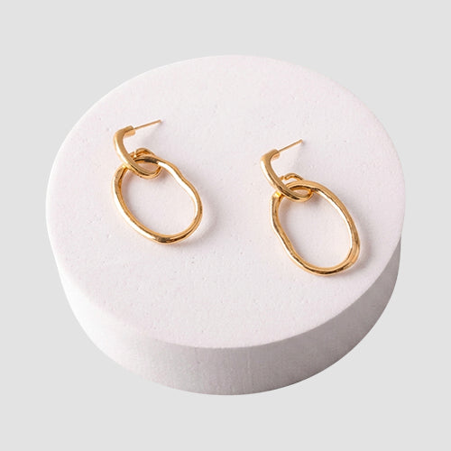 ER39371GS Sculpted Ring Drop Earring in Gold