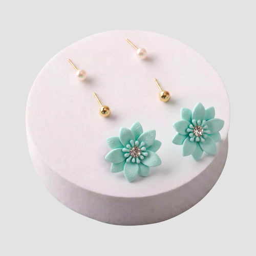 ER39917 Matte Poinsettia Stud 3-Pair Earring Set in Green