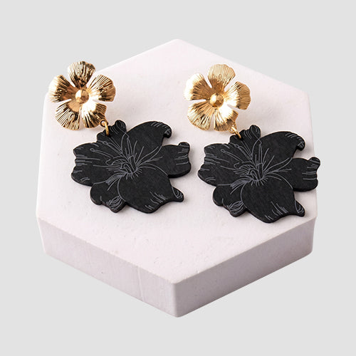 ER39977 Etched Tropical Flower Wood Drop Earring in Black