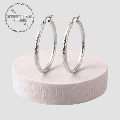Stainless Steel Post Etched Graduated Hoop Earring in Silver