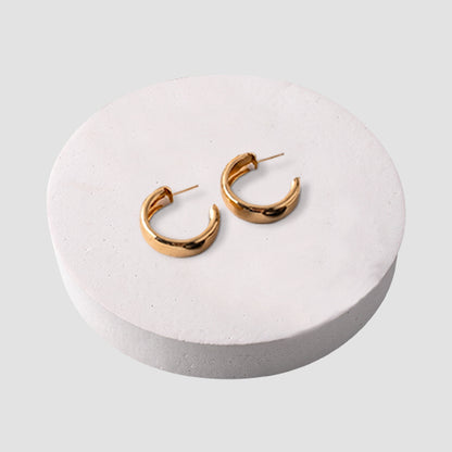 Edge Flat Hoop Earrings in Gold