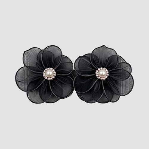 Pearl Center Mesh Petal Floral Earrings in Black