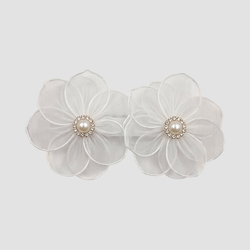 Pearl Center Mesh Petal Floral Earrings in White