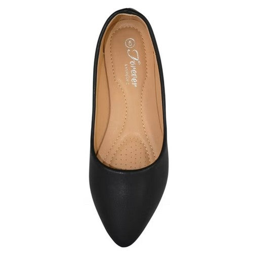 Classic Point Flats in Black
