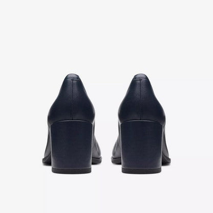 Clarks Original Freva 55 Court in Navy Leather