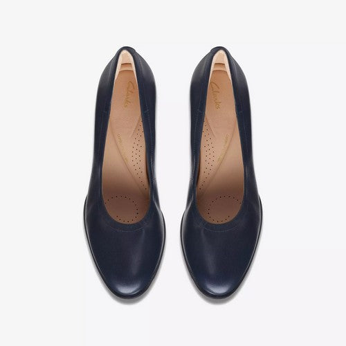 Clarks Original Freva 55 Court in Navy Leather