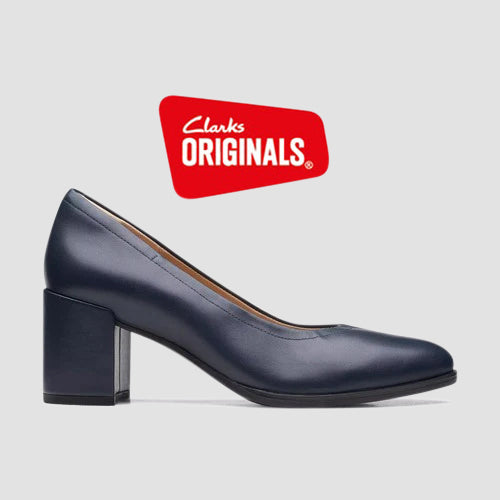 Clarks Original Freva 55 Court in Navy Leather